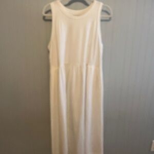 A New Day White Sleeveless Midi Dress with pockets
